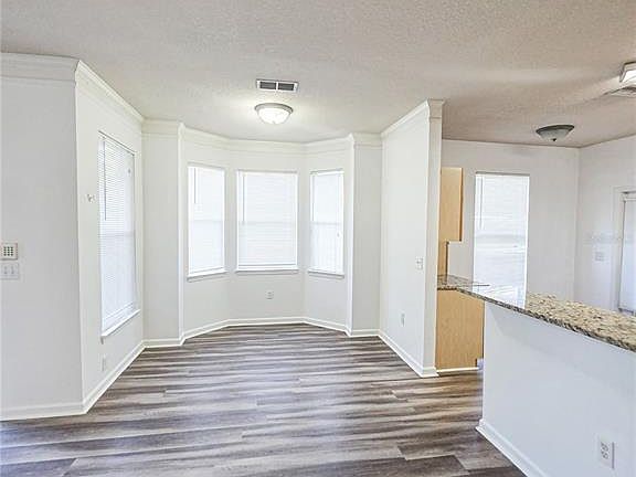 4th image of 10431 VILLA VIEW CIRCLE #10431