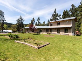 4462 Riverside Dr, Hood River, OR 97031