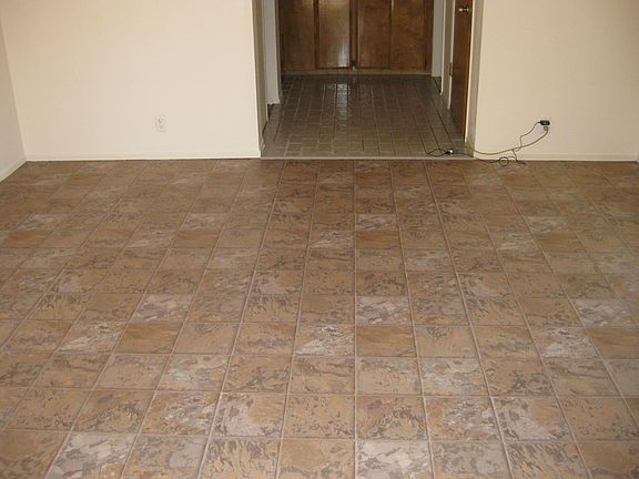 3rd image of 818 Barcelona Ave