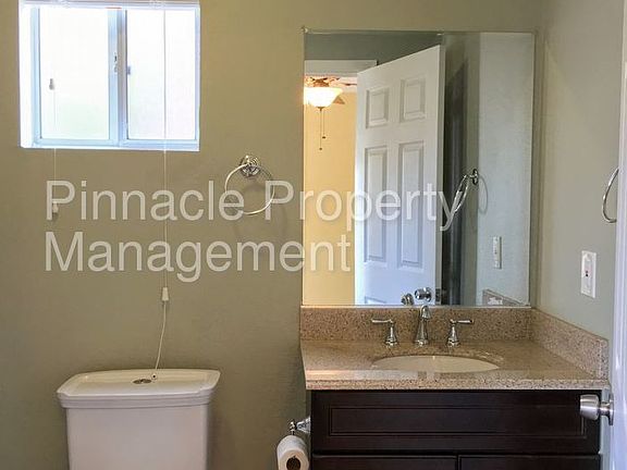 4th image of 621 N Neptune Ave