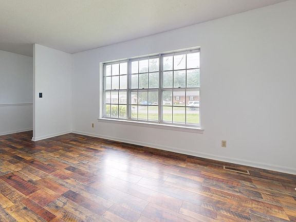 3rd image of 2925 Bobo Ave NW