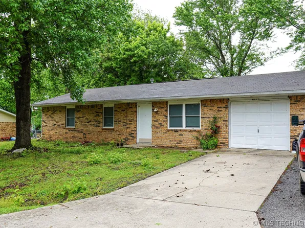 1536 100th St NW, Grove, OK 74344