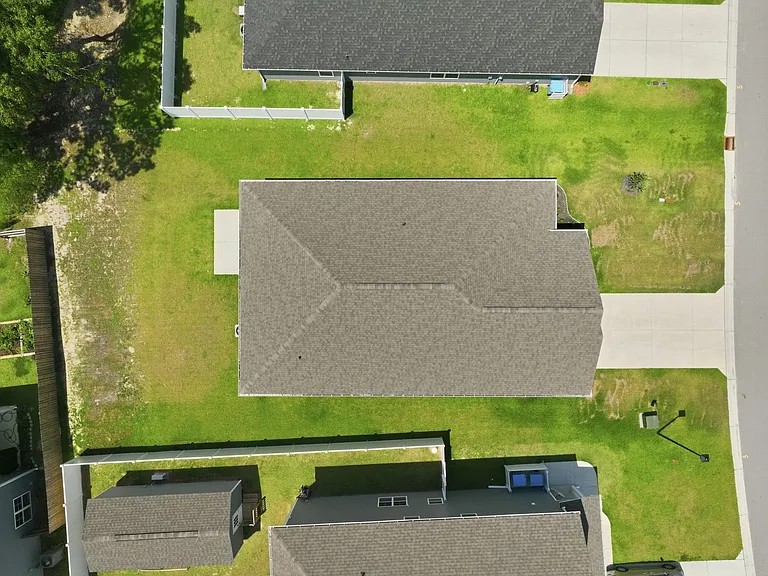 903 Eakins Ln — Photo 25