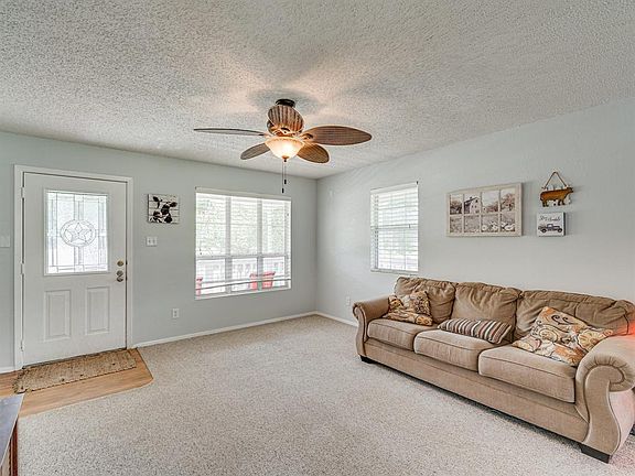 5th image of 12031 Shady Creek Dr