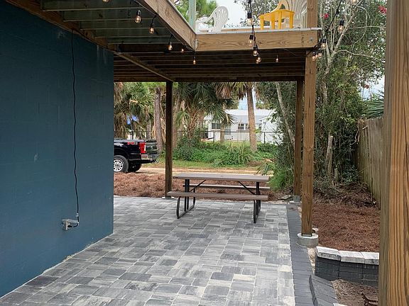 3rd image of 2101 S Flagler Ave