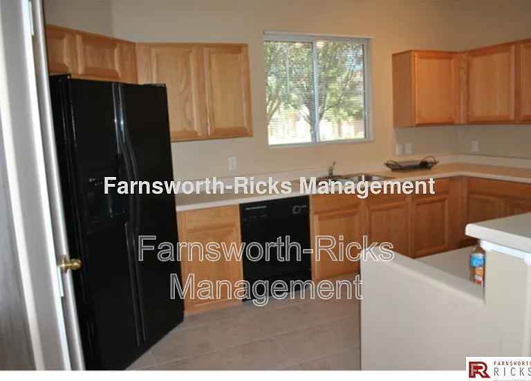 1575 S Jacana Ln — Photo 4