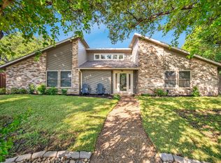 2814 Cheshire Cir, Carrollton, TX 75007