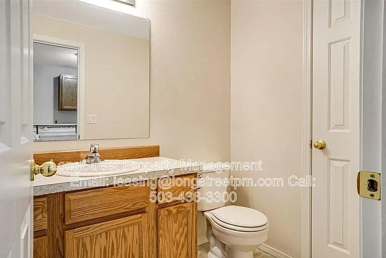 332 NE Carmen Pl — Photo 20