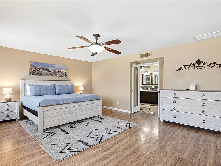 9033 W Patrick Ln — Photo 17
