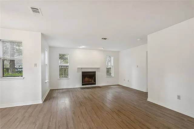 304 Teal Ct — Photo 5