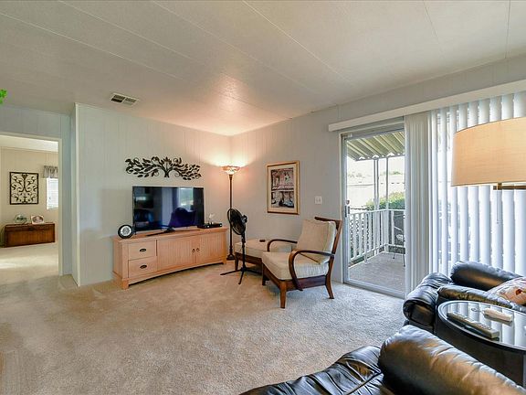 4th image of 335 Millpond Dr #335