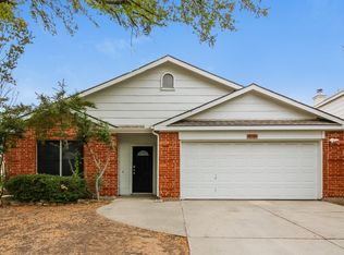 1032 Springcreek Dr, Denton, TX 76210