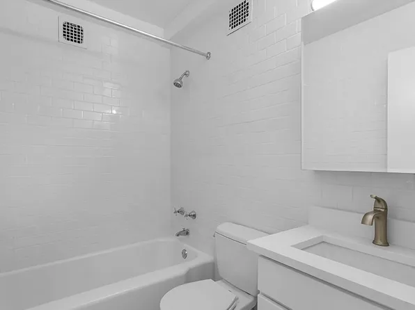300 East 57th Street 05G image 5 of 5