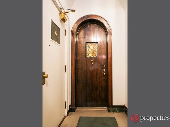 Elevator Lobby / Front Door