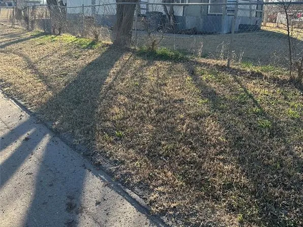 1802 SW Monroe Ave, Lawton, OK 73501