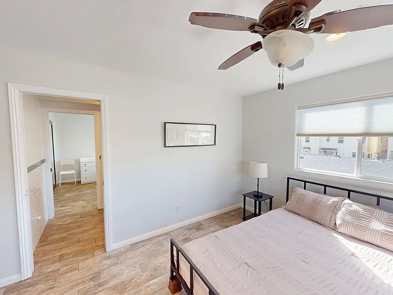 213 Evergreen Ave — Photo 15