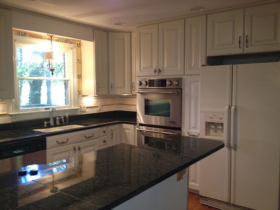 4th image of 1000 Cowpen Ct