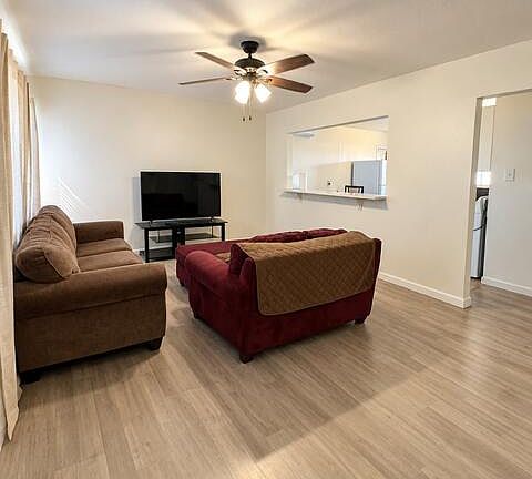 2nd image of 807 Raymond Rd