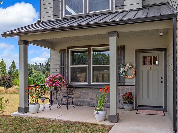 2nd image of 50440 Canary Ln