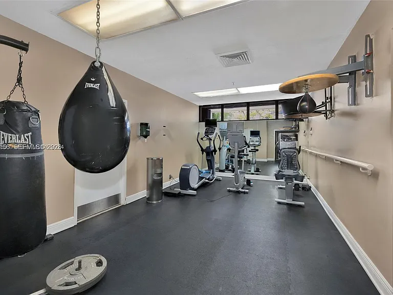 520 Brickell Key Dr #A1005 — Photo 37