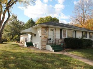 6101 Lee Ave N, Brooklyn Center, MN 55429