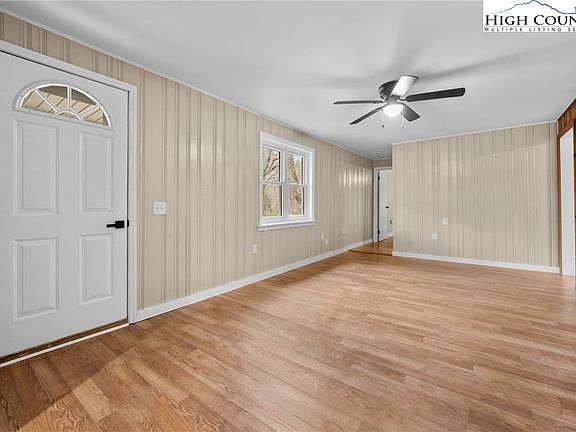 3rd image of 41 Raccoon Lane