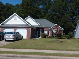 100 Eastfield Ct, Fayetteville, GA 30215