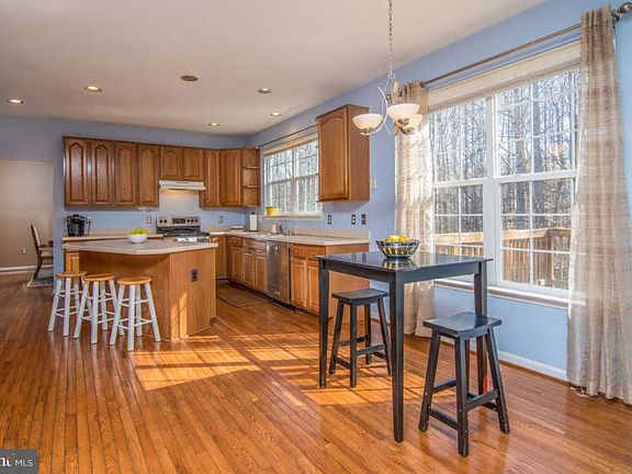 5th image of 15537 Toddsbury Ln