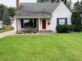 1312 Belmont Rd, Grand Forks, ND 58201