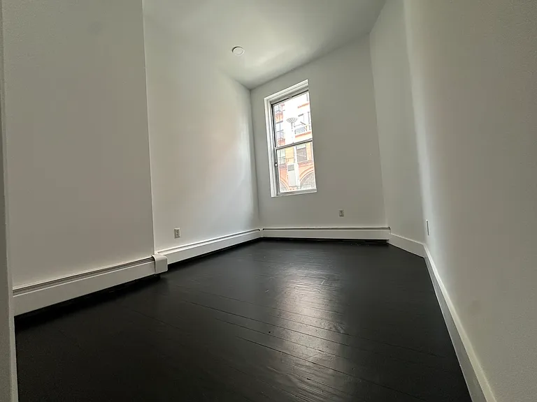 181 Grand St #1 — Photo 10