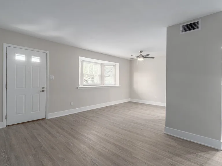 Pottsgrove Townhomes — Photo 14