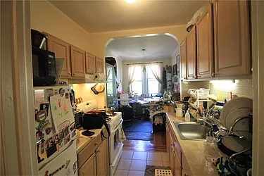 Rented by Space Marketing Shop