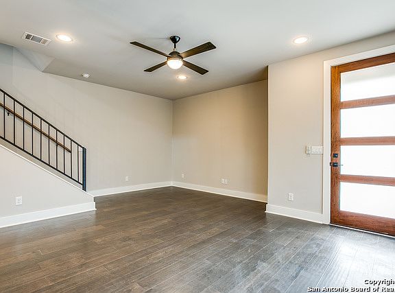 2nd image of 135 Rose Ln #202
