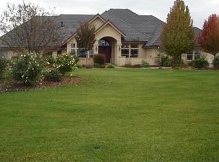 10163 E Butler Ave, Sanger, CA 93657