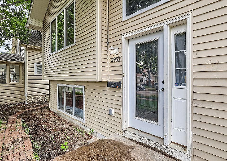 1st image of 2939 Sheridan Ave N