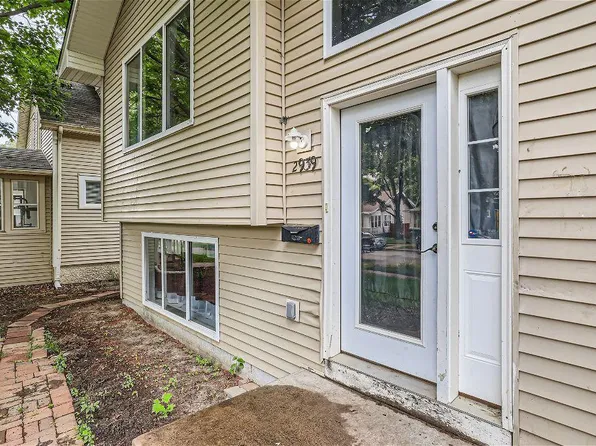 2939 Sheridan Ave N, Minneapolis, MN 55411