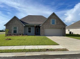 21 Alexandria Grace Dr, Long Beach, MS 39560