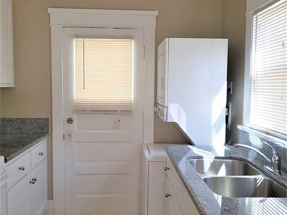 4th image of 1117 Pine Ave #1117