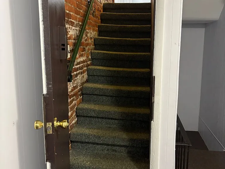 134 W Chestnut St — Photo 10