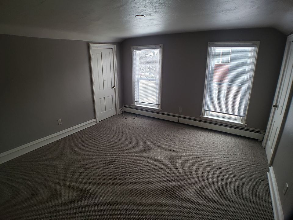 1st image of 362 E Rose St #364