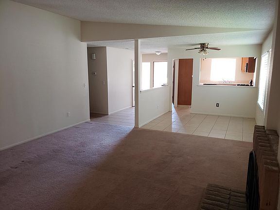 2nd image of 1833 Manzanita Ct