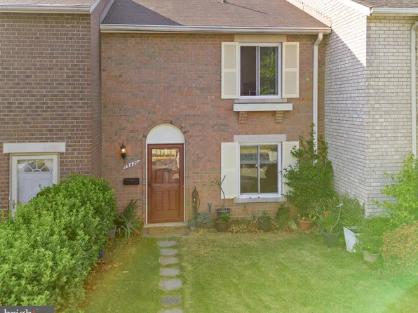 19420 Thomas Farm Rd, Gaithersburg, MD 20886