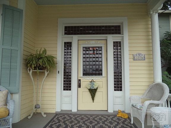 4th image of 1806 Winnie St