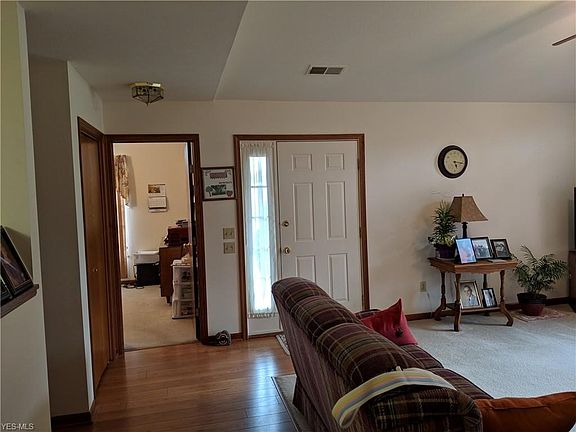 2nd image of 803 Briarcrest Ln