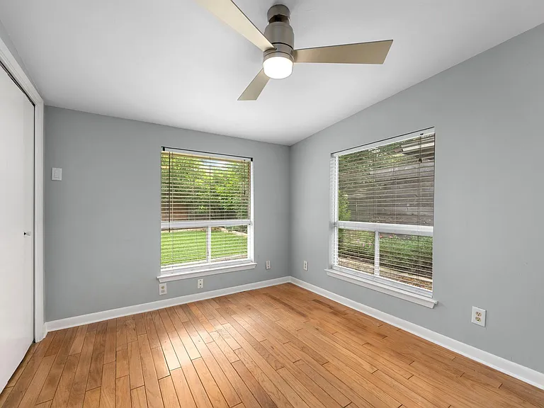 2618 Pembrook Trl — Photo 18