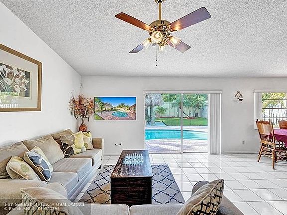 5th image of 8340 NW 44th Ct