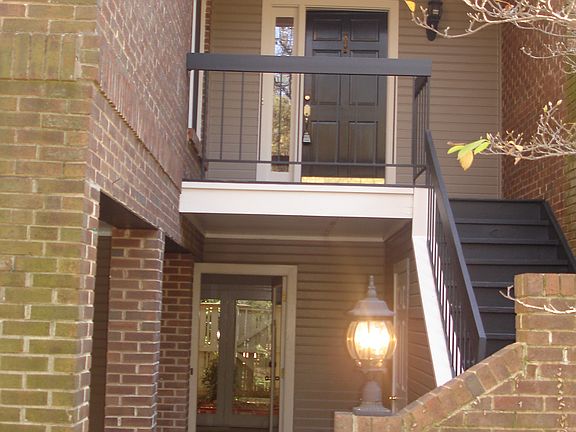 2nd image of 227 S Clarkson St