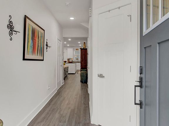 5th image of 109 Grand Palm Ln