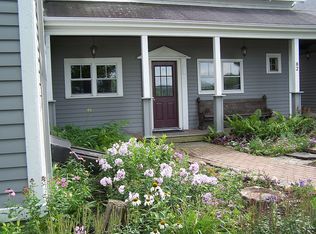 82 Great View Ter, Voorheesville, NY 12186