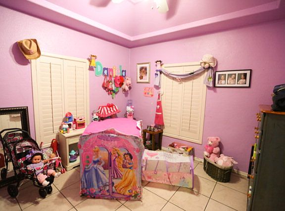 5th image of 4401 Calma St